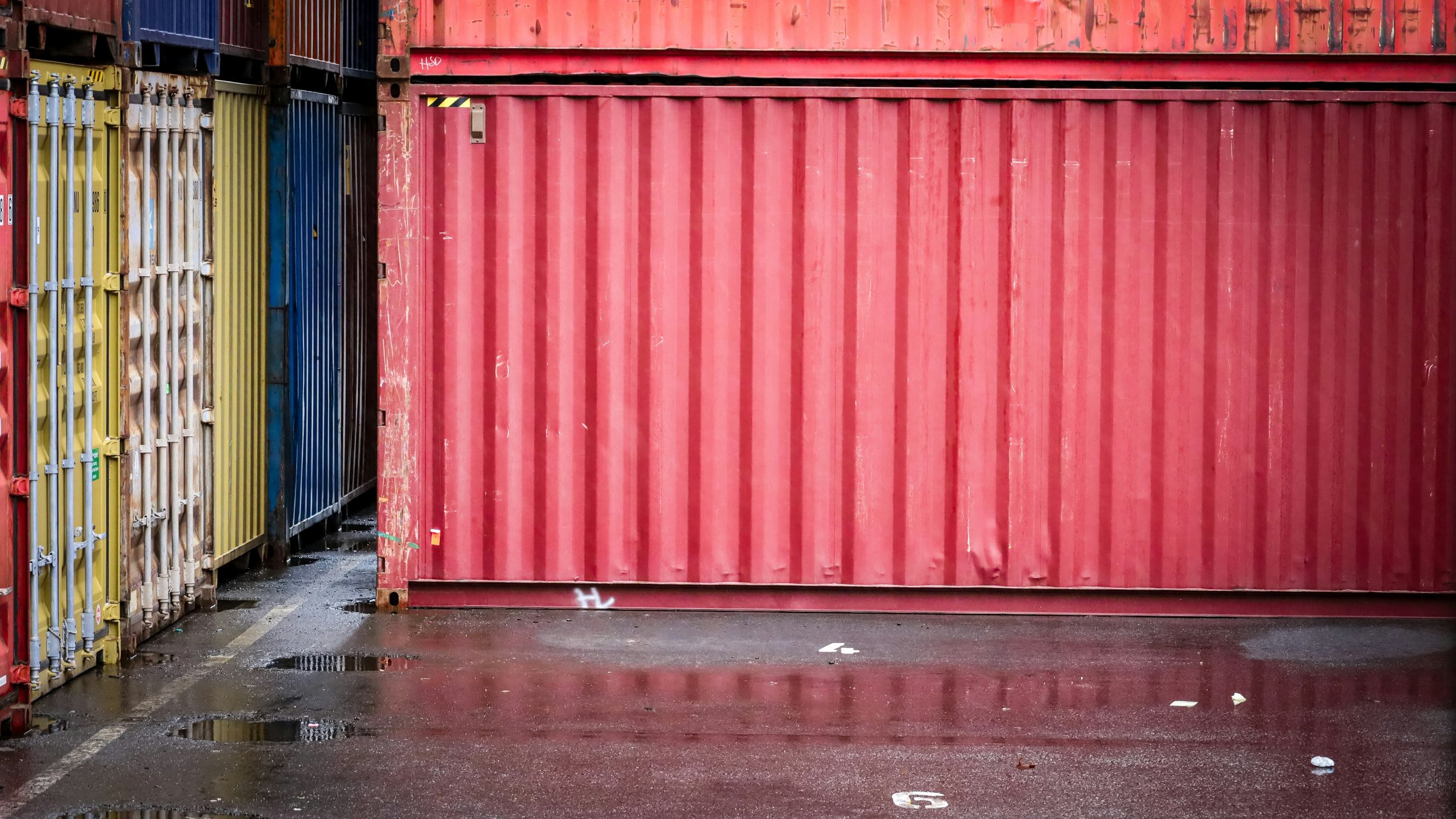 Groupage dalla Cina o container completo: soglie, tempi e rischi