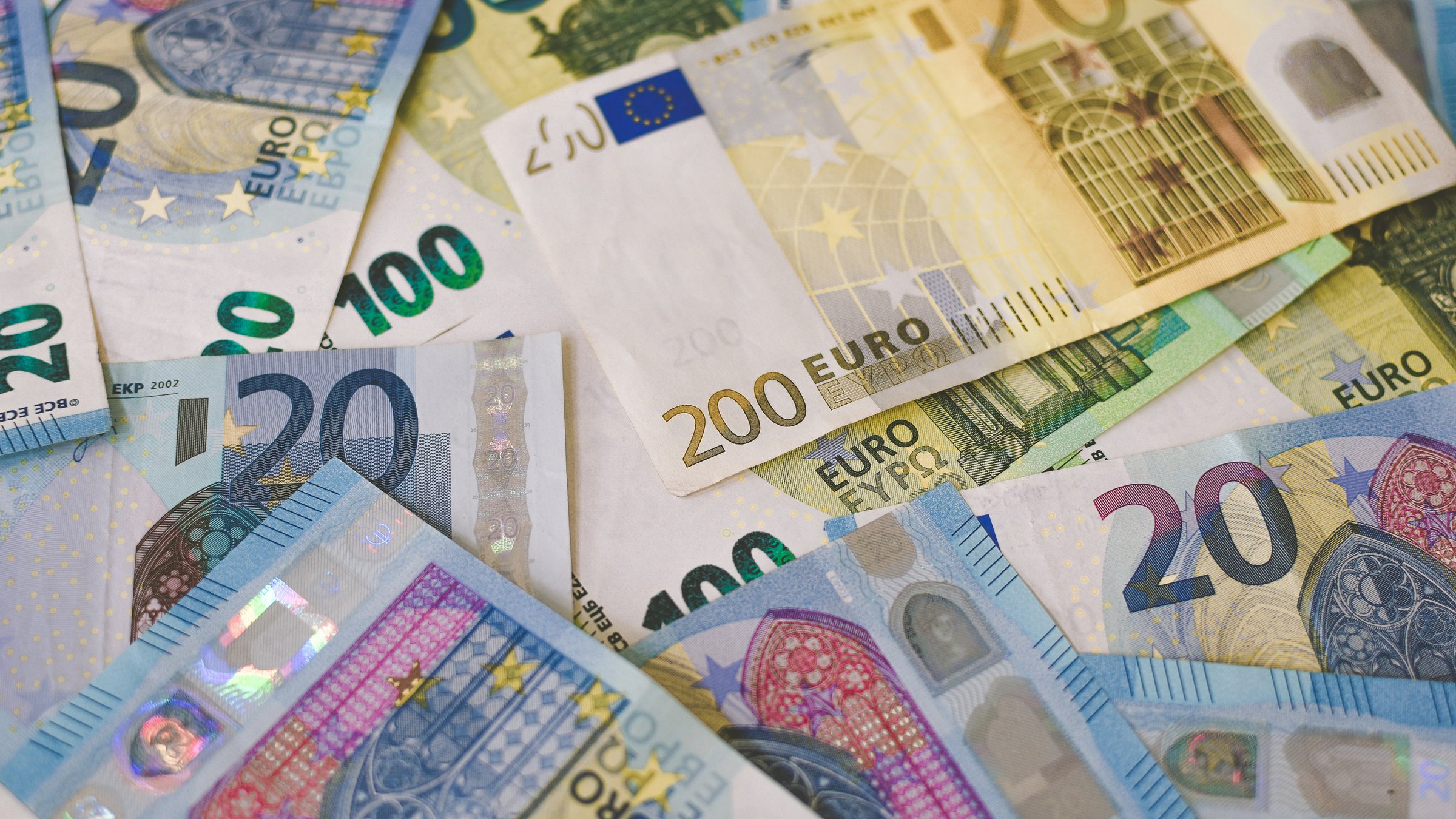 IVA importazione extra UE: base imponibile, dilazione, detrazione e plafond