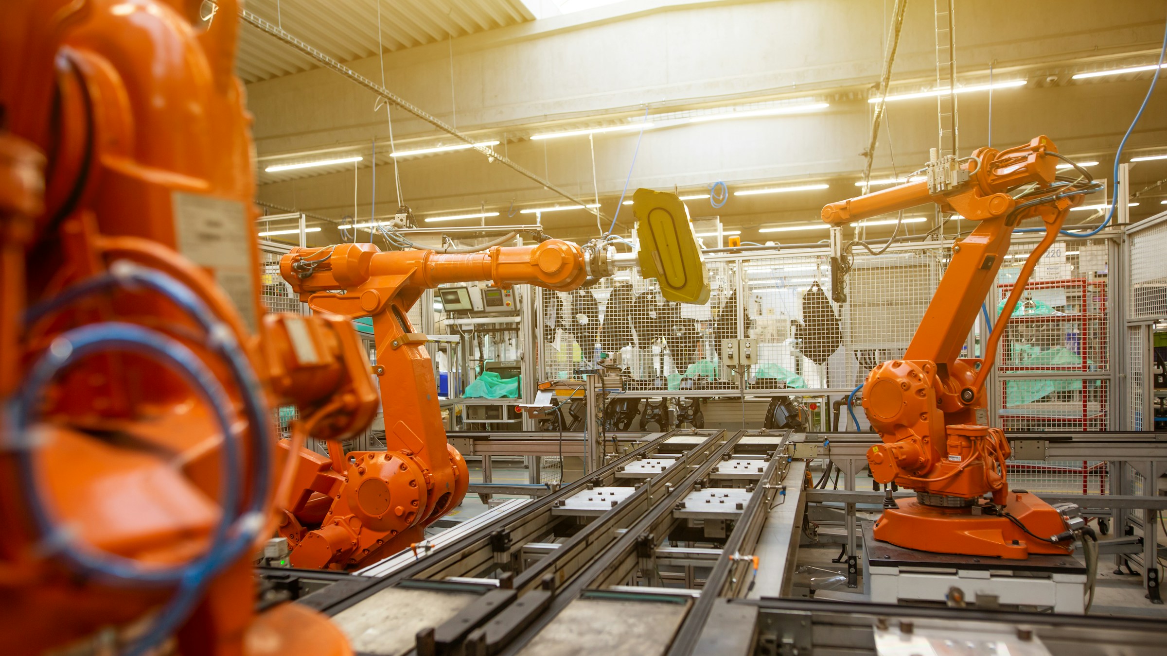 Oltre l'auto elettrica: la nuova ondata dell'export cinese tra robot, AI e farmaci